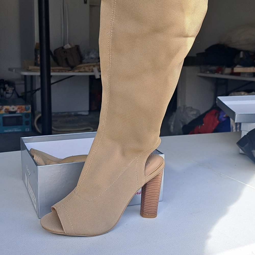 Herstyle  Aryanna over the knee boots sz 8